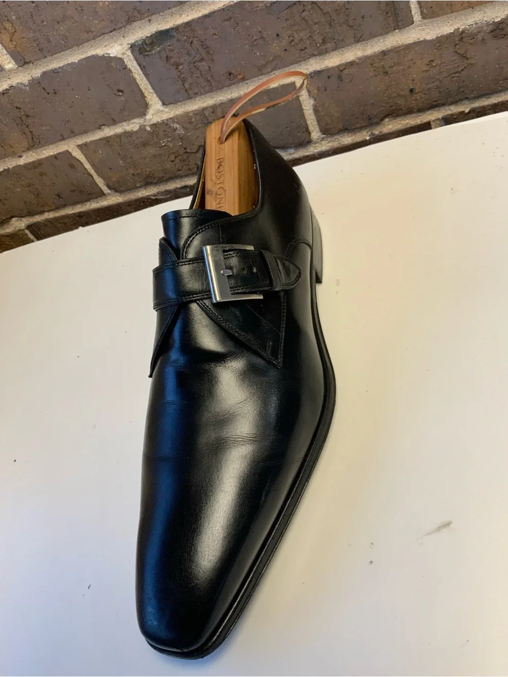 Magnanni Black Leather Single Monk Strap Shoe with Silver Buckle